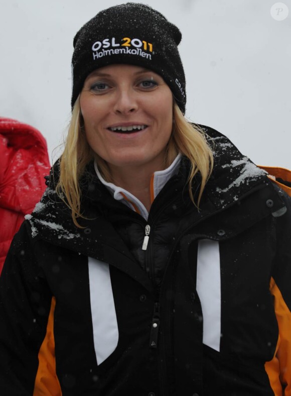 La famille royale norvégienne honore de sa présence les championnats de ski du monde nordique, qui se déroulent jusqu'au 6 mars dans la région d'Oslo. Photo : La princesse Mette-Marit.