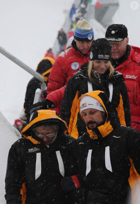 La famille royale norvégienne honore de sa présence les championnats de ski du monde nordique, qui se déroulent jusqu'au 6 mars dans la région d'Oslo.