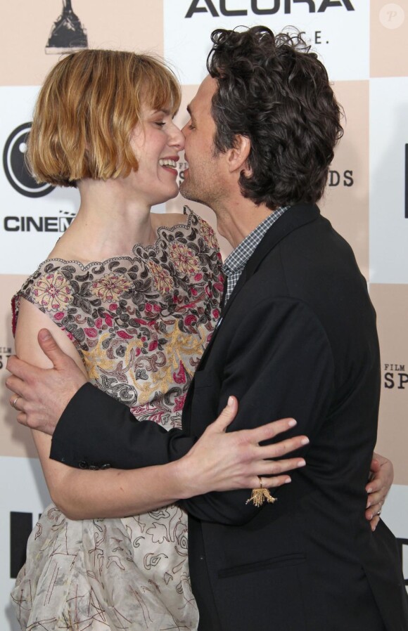 Sunrise Coigney et Mark Ruffalo à la cérémonie Film Independent Awards à Santa Monica, le 26 février 2011.