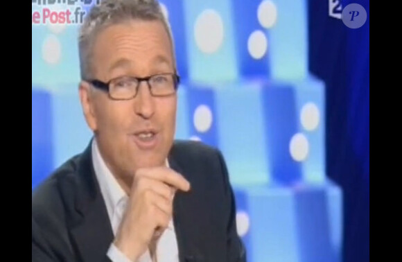 Laurent Ruquier anime On n'est pas couché, tous les samedis soirs en seconde partie de soirée sur France 2.