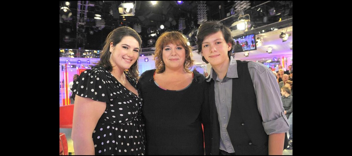Photo : Michèle Bernier et ses deux enfants : Charlotte et Enzo - Purepeople