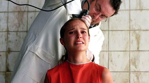 Le film de votre soirée : Natalie Portman, rebelle et crâne rasé...