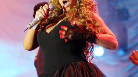 Mariah Carey : Son gros ventre tout coloré, ses jumeaux arrivent très bientôt !