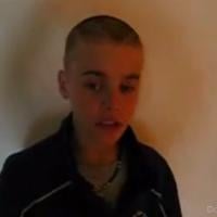 Justin Bieber : A 13 ans, il avait le talent, mais pas la mèche !