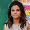 Selena Gomez lors de la grande soirée des 24e Kid's Choice Awards, organisée par la chaîne de télévision Nickélodéon dans l'enceinte du Gallen Center de Los Angeles, le 2 avril 2011.