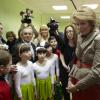 Le prince Philippe et la princesse Mathilde de Belgique effectuaient du 3 au 8 avril 2011 une visite officielle en Russie. Le 6 avril, la princesse belge visitait un projet éducatif.