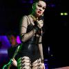 Jessie J, avec son répertoire éclectique et son style choc, sexy-sexo voire boyish, défraie les charts britanniques. A Londres le 27 mars 2011, au Royal Albert Hall, pour le Teenage Trust Cancer.