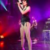 Jessie J, avec son répertoire éclectique et son style choc, sexy-sexo voire boyish, défraie les charts britanniques. Au Shepherds Bush Empire de Londres le 5 avril 2011, avant de décoller pour les Etats-Unis.