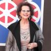 Claudia Cardinale visite les locaux de la fondation Elpida qui vient en aide aux enfants atteints du cancer, à Athènes, le 7 avril 2011.