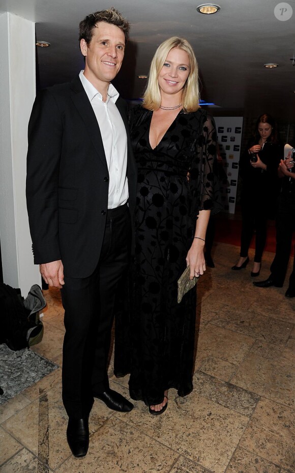 Jodie Kidd enceinte et son compagnon Andrea Vianini assistent à la cérémonie des Appys Awards, à Londres, le 11 avril 2011.