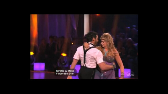 Dancing With The Stars : Kirstie Alley perd sa chaussure durant son exhibition !