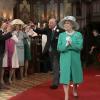 L'opérateur de téléphonie T-Mobile, reprenant l'idée de la 3e vidéo virale de 2009 (JK Wedding Entrance Dance), a imaginé le mariage du prince William et Kate Middleton à Westminster, avec une foule de sosies déjantés, sur du East 17 !