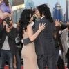 Russell Brand, sobre et élégant aux côtés de sa femme Katy Perry lors de l'avant-première à Londres du film Arthur, le 19 avril 2011