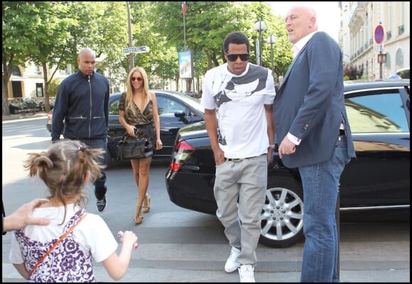Beyoncé et Jay-Z arrivent à L'Avenue à Paris le 20 avril 2011 