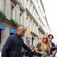 Beyoncé et son mari Jay-Z déjeunent à L'Avenue à Paris, avec le neveu de Beyoncé, Daniel, le 20 avril 2011