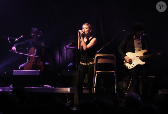 Mélanie Laurent lors de son premier concert à Cenon en Gironde le mercredi 20 avril 2011