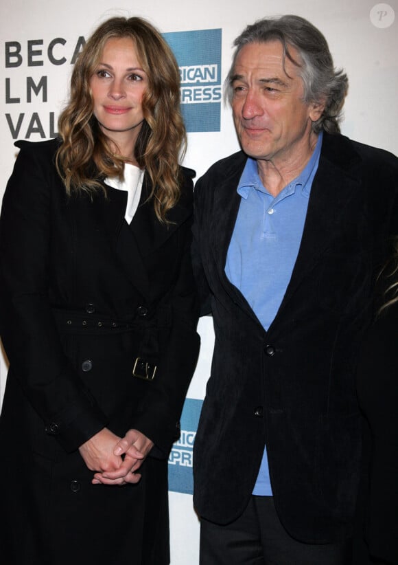 Julia Roberts et Robert de Niro lors du festival du film de Tribeca à New York le 23 avril 2011 pour la projection de Jesus Henry Christ