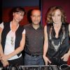 Mathilda May, Pascal Légitimus et Philippine Leroy-Beaulieu jouent les DJs au Murano à Paris en novembre 2010