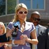 Paris Hilton quitte la cour de Los Angeles le 27 avril 2011