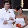 Shawna Craig au bras de son père, lors de son mariage avec Lorenzo Lamas, à Cabo San Lucas, au Mexique, le 30 avril 2011.