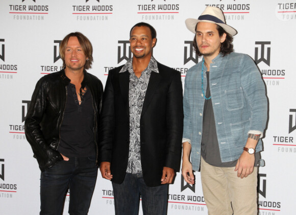 Keith Urban, Tiger Woods et John Mayer lors de la soirée Tiger Jam le 30 avril 2011 à Las Vegas
