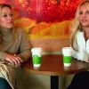 Britney Spears et son assistante Brett, dans le documentaire I am the Femme Fatale, diffusé sur MTV Idol le mercredi 18 mai 2011 à 14h20.