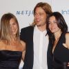 Trio joyeux, Jennifer Aniston, Brad Pitt et Courteney Cox en 2003