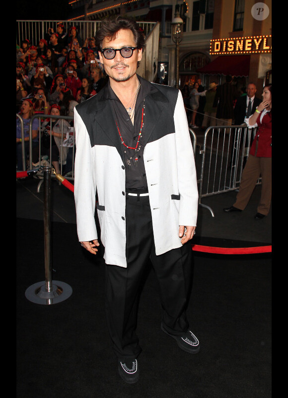 Johnny Depp à l'avant-première mondiale de Pirates des Caraïbes, La Fontaine de Jouvence, à Disneyland, le 7 mai 2011