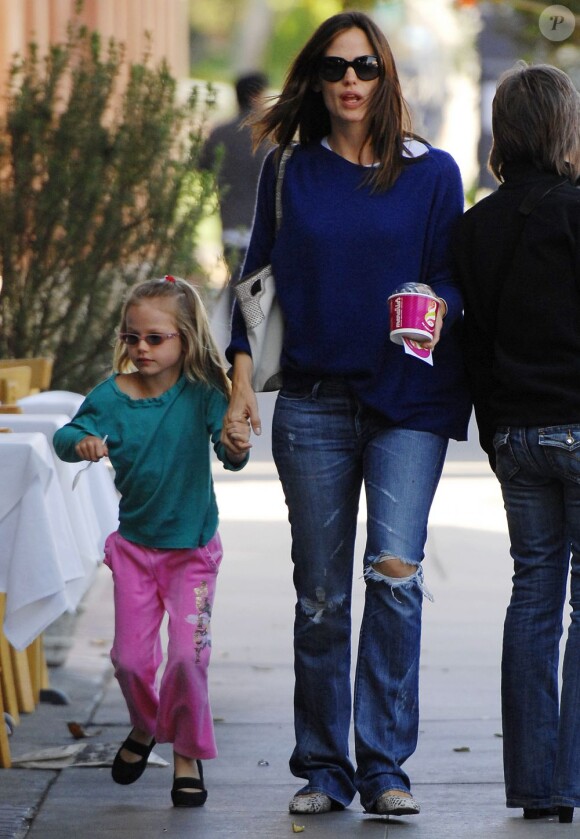 Jennifer Garner et sa fille Violet à Los Angeles le 11 mai 2011