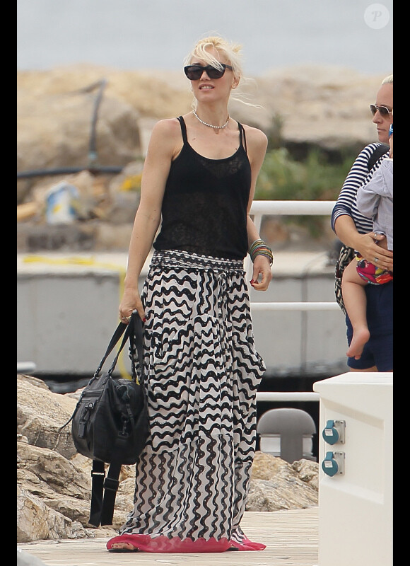 Gwen Stefani arrive sur la Côte d'Azur le 13 mai 2011