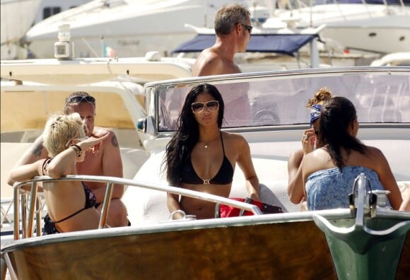 Nicole Scherzinger affiche son corps de rêve sur un yacht à Ibiza, le 18 août 2008