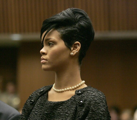 Rihanna durant le procès de Chris Brown au Tribunal de Los Angeles en juin 2009
