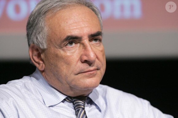 Dominique Strauss-Kahn est inculpé de tentative de viol et attend de passer devant la cour criminelle de justice de New-York