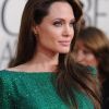 Angelina Jolie portant ses créations 