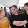 Kirsten Dunst, Lars Von Trier et Charlotte Gainsbourg lors du photocall du film Melancholia au festival de Cannes le 18 mai 2011