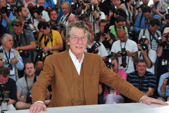 John Hurt lors du photocall du film Melancholia au festival de Cannes le 18 mai 2011