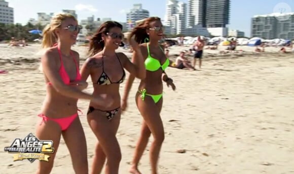 Julie, Caroline et Daniela en maillots dans les Anges de la télé-réalité 2, Miami Dreams !