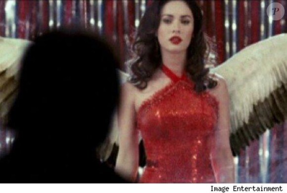 Megan Fox et Mickey Rourke dans Passion Play, prochainement disponible en DVD.