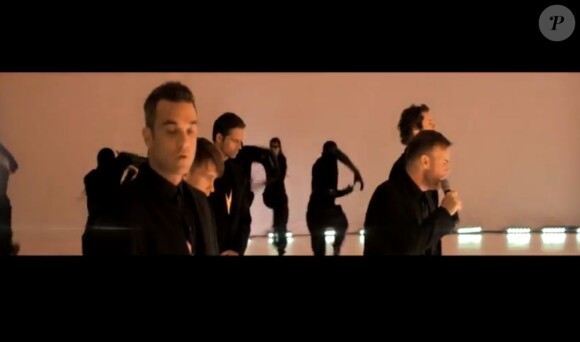 Images extraites du clip Love Love de Take That, extrait de l'album Progressed attendu le 13 juin 2011.