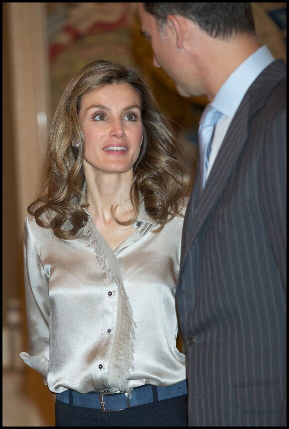 Letizia d'Espagne épaule son mari Felipe à l'occasion de plusieurs rendez-vous protocolaires, au Palais de la Zarzuela, à Madrid, le 30 mai 2011.
