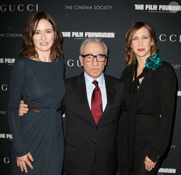Martine Scorsese très bien entouré des ravissantes Emily Mortimer et Vera Farmiga à la soirée organisée par la Société du Cinéma et Gucci à New York, le 1er juin 2011