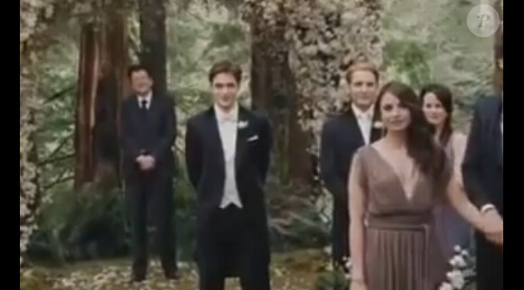 Capture d'écran de l'extrait du mariage dans Twilight chapitre 4 : Révélation (Breaking Dawn)