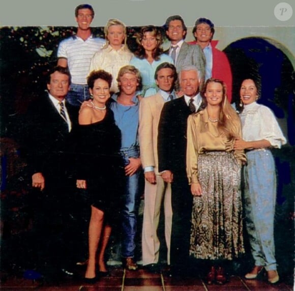 Malgré les sourires, tout le monde se déteste dans le soap-opera culte Santa Barbara des années 80 !