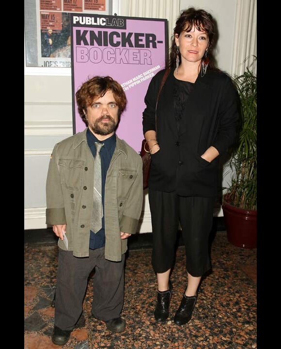 Peter Dinklage et sa femme Erica Schmidt en mai 2011 lors d'une avant-première à New York