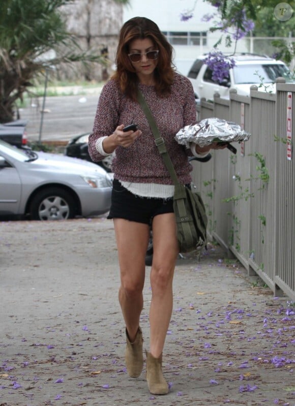 Kate Walsh dans les rues de Los Angeles le 12 juin 2011