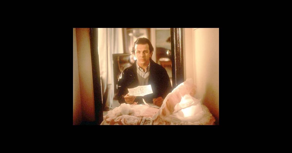 Qui Est Le Bebe De 3 Hommes Et Un Couffin Dans le film Trois hommes et un couffin, un bébé vient troubler l'ordre