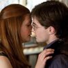 Bonnie Wright alias Ginnie Weasley dans la saga Harry Potter et son amoureux dans la saga qui n'est autre que le héros Harry Potter ! 