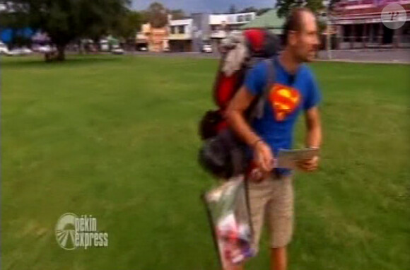 Nicolas, dans Pékin Express 6 : la route des grands fauves ; lors de la dixième étape, le 22 juin sur M6.