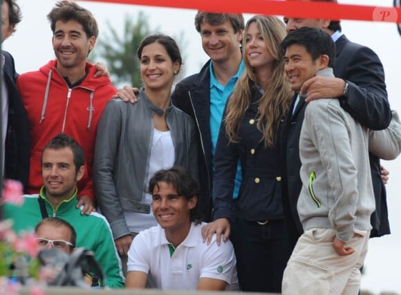 Xisca Perello est désormais une membre incontournable du clan Nadal.
Rafael Nadal est allé fêter son triomphe de Roland-Garros 2011 à Disneyland Paris, le 6 juin 2011. Ses proches et sa petite amie Xisca Perello en étaient.