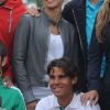 Xisca Perello, en couple avec le champion depuis quatre ans, a désormais sa place au sein du clan Nadal.
Rafael Nadal est allé fêter son triomphe de Roland-Garros 2011 à Disneyland Paris, le 6 juin 2011. Ses proches et sa petite amie Xisca Perello en étaient.